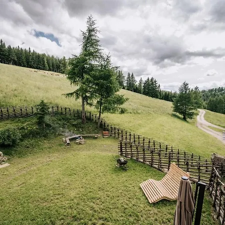 Webertonihuette Modern Retreat 度假居